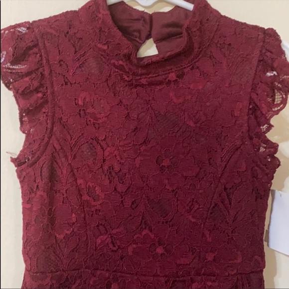 Zenzie Girls Burgundy Lace Dress, size 4/5 - Picture 5 of 6